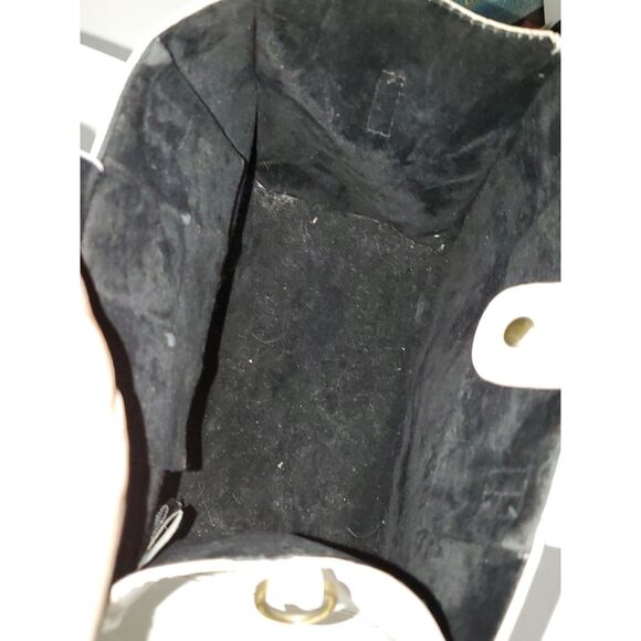 A Harry Potty Hogwarts Express Train Purse Crossbody Bag Collectible As-Is - Picture 10 of 10